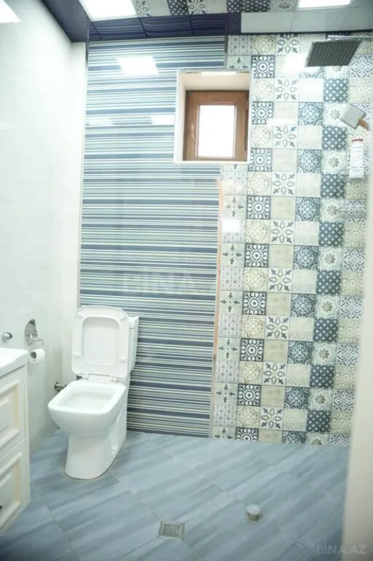 Satılır 7 otaqlı həyət evi 311 m²