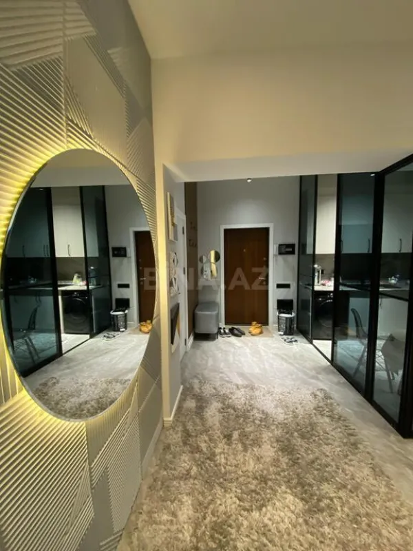 Kirayə verilir 2 otaqlı mənzil 71 m²