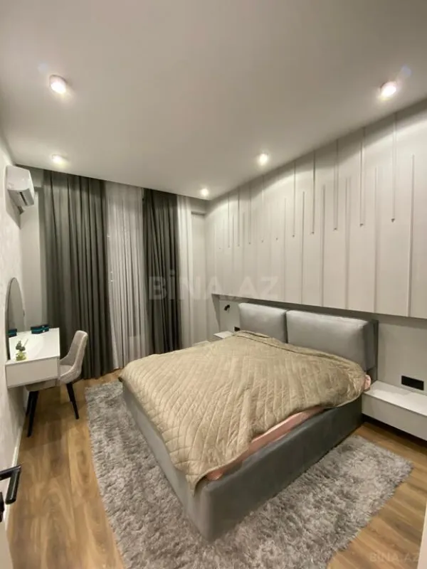Kirayə verilir 2 otaqlı mənzil 71 m²