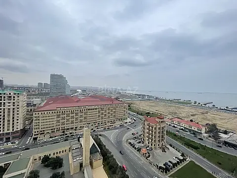 Kirayə verilir 4 otaqlı mənzil 181 m²