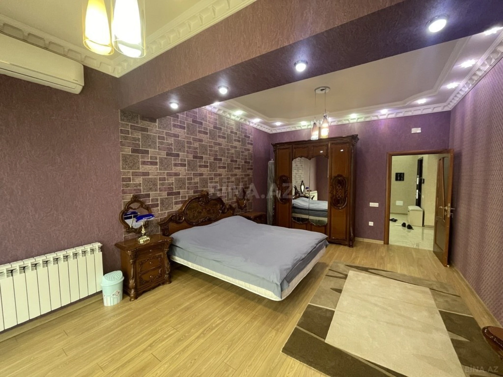 Kirayə verilir 4 otaqlı mənzil 181 m²