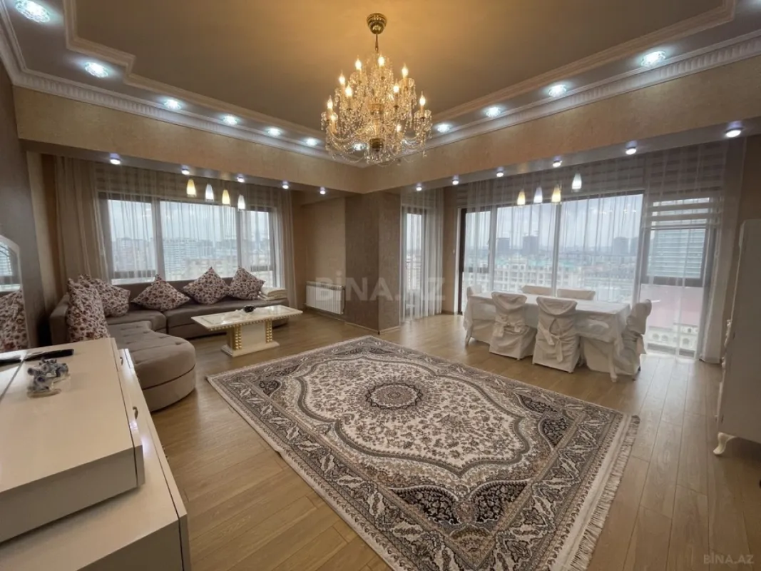 Kirayə verilir 4 otaqlı mənzil 181 m²