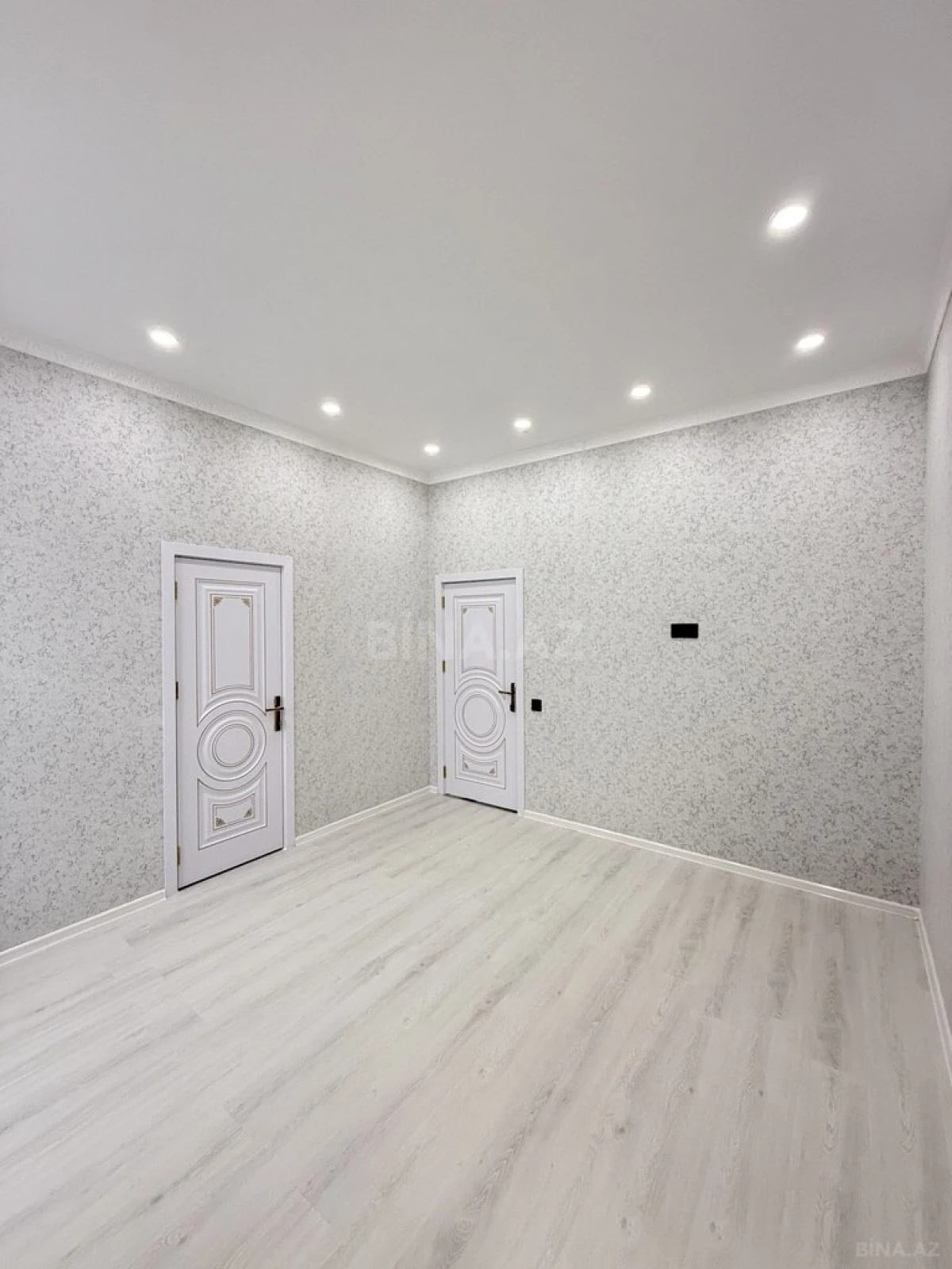 Satılır 4 otaqlı həyət evi 165 m²