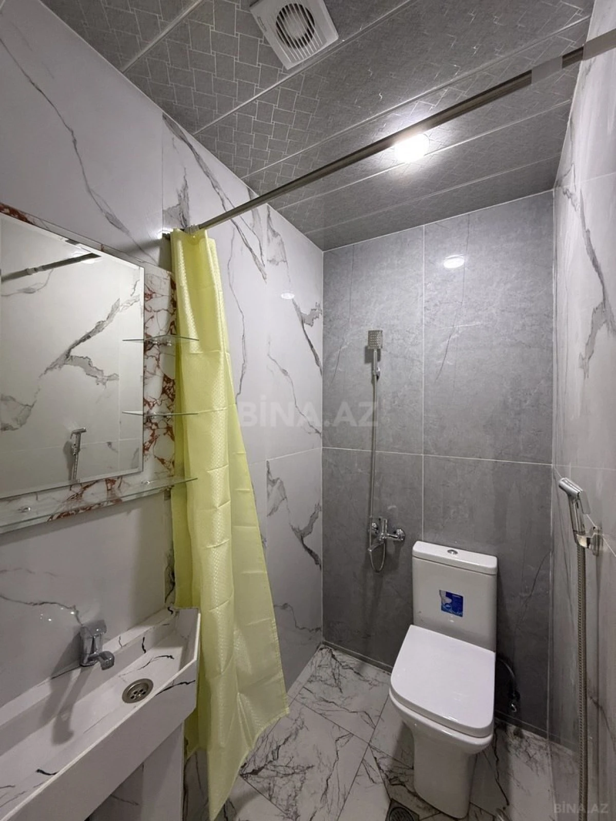 Satılır 4 otaqlı həyət evi 165 m²