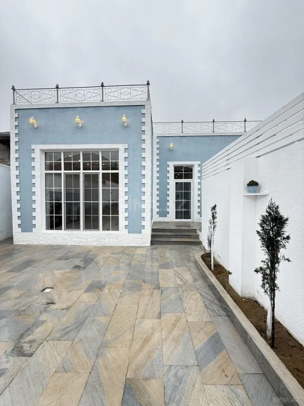 Satılır 4 otaqlı həyət evi 165 m²