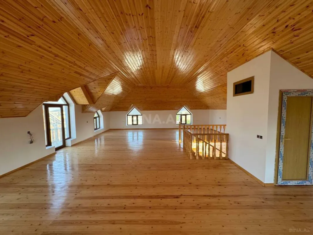 Satılır 6 otaqlı həyət evi 360 m²