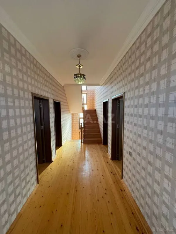Satılır 6 otaqlı həyət evi 360 m²