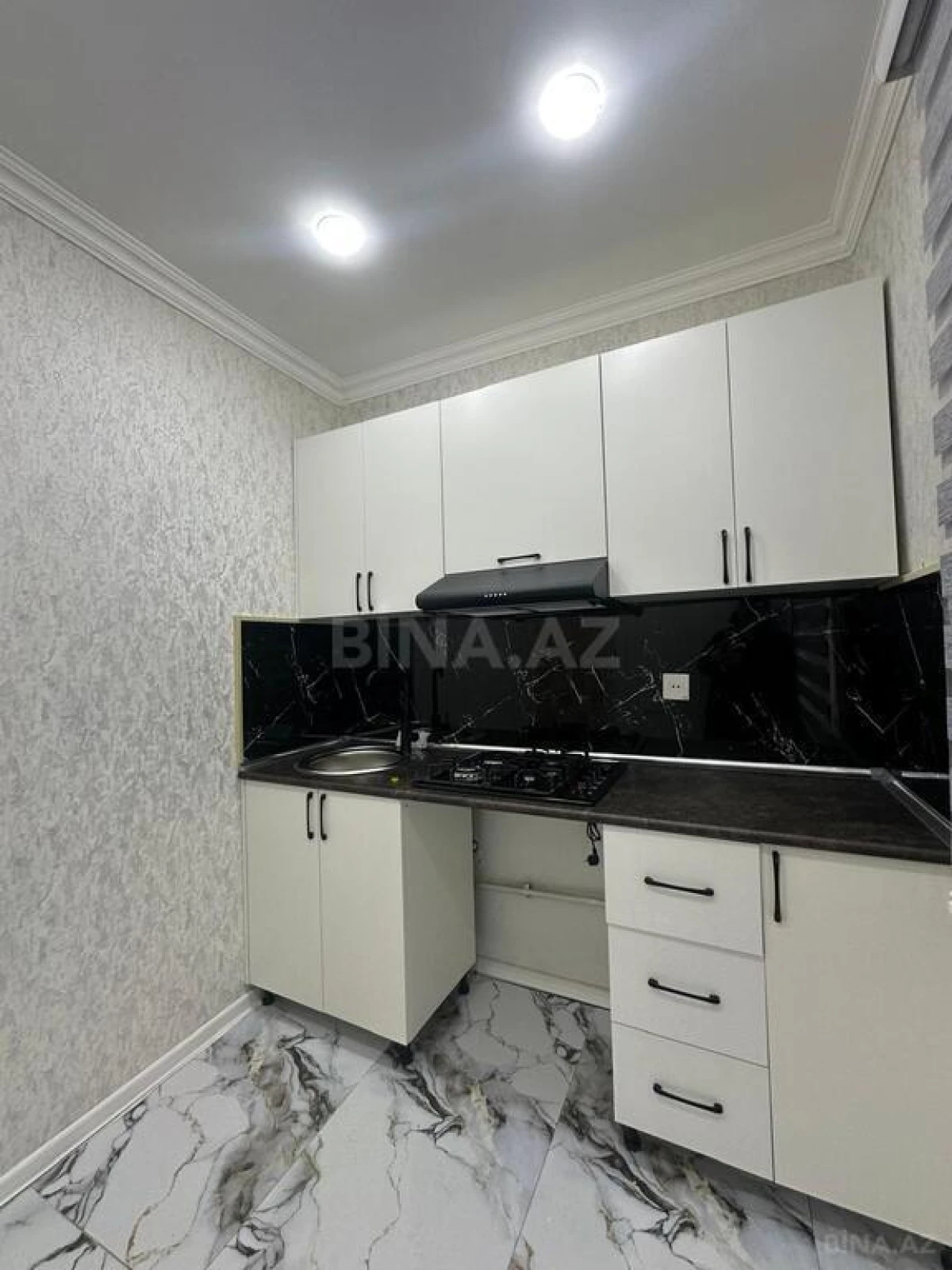 Satılır 2 otaqlı mənzil 55 m²