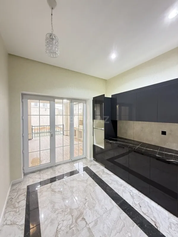 Satılır 4 otaqlı həyət evi 135 m²