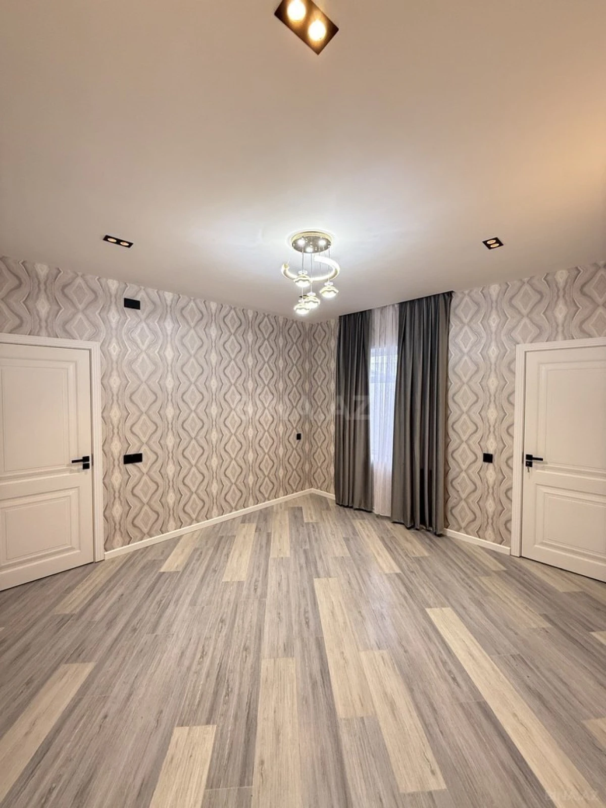 Satılır 4 otaqlı həyət evi 135 m²