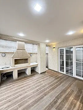 Satılır 4 otaqlı həyət evi 135 m²