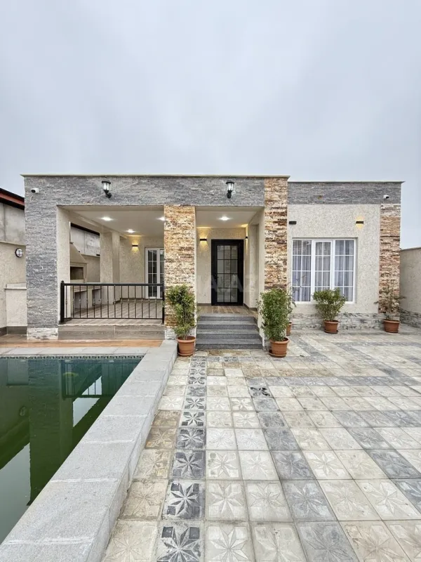 Satılır 4 otaqlı həyət evi 135 m²