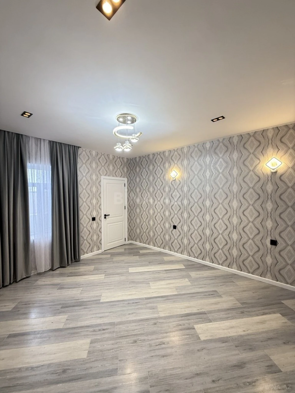 Satılır 4 otaqlı həyət evi 135 m²