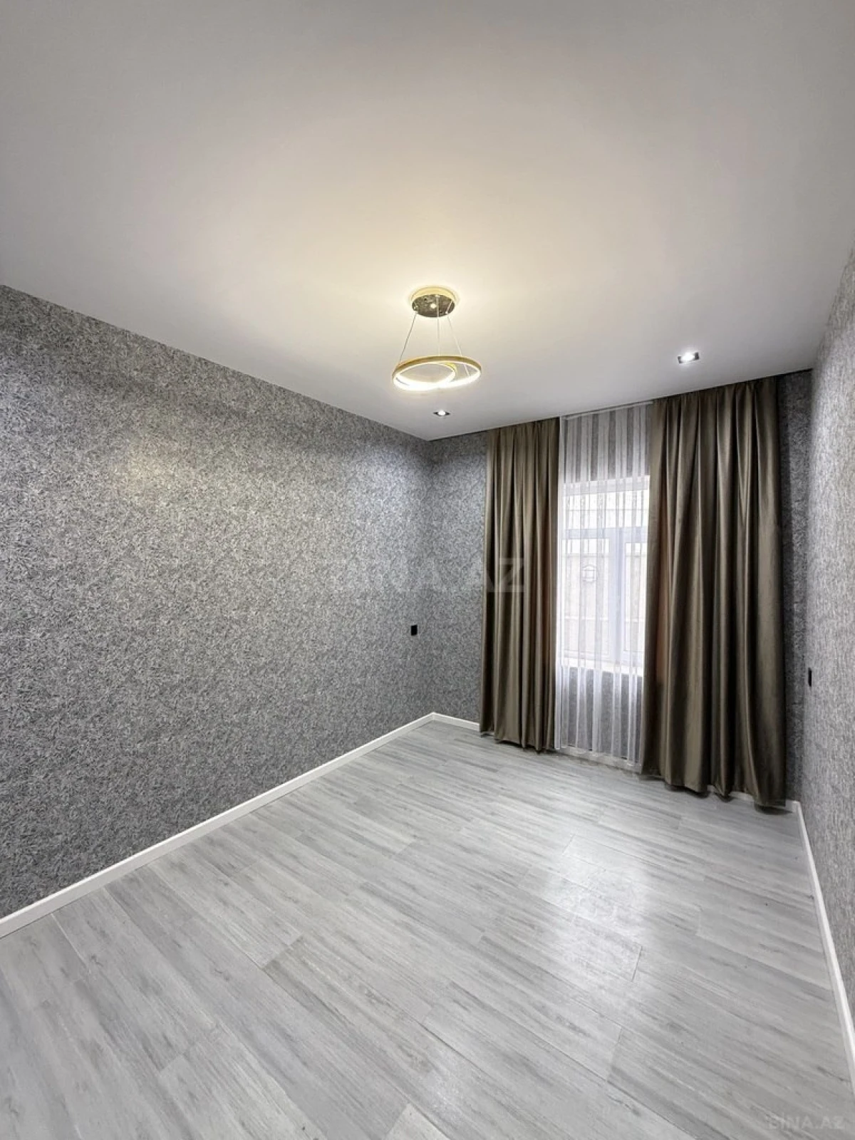 Satılır 4 otaqlı həyət evi 135 m²