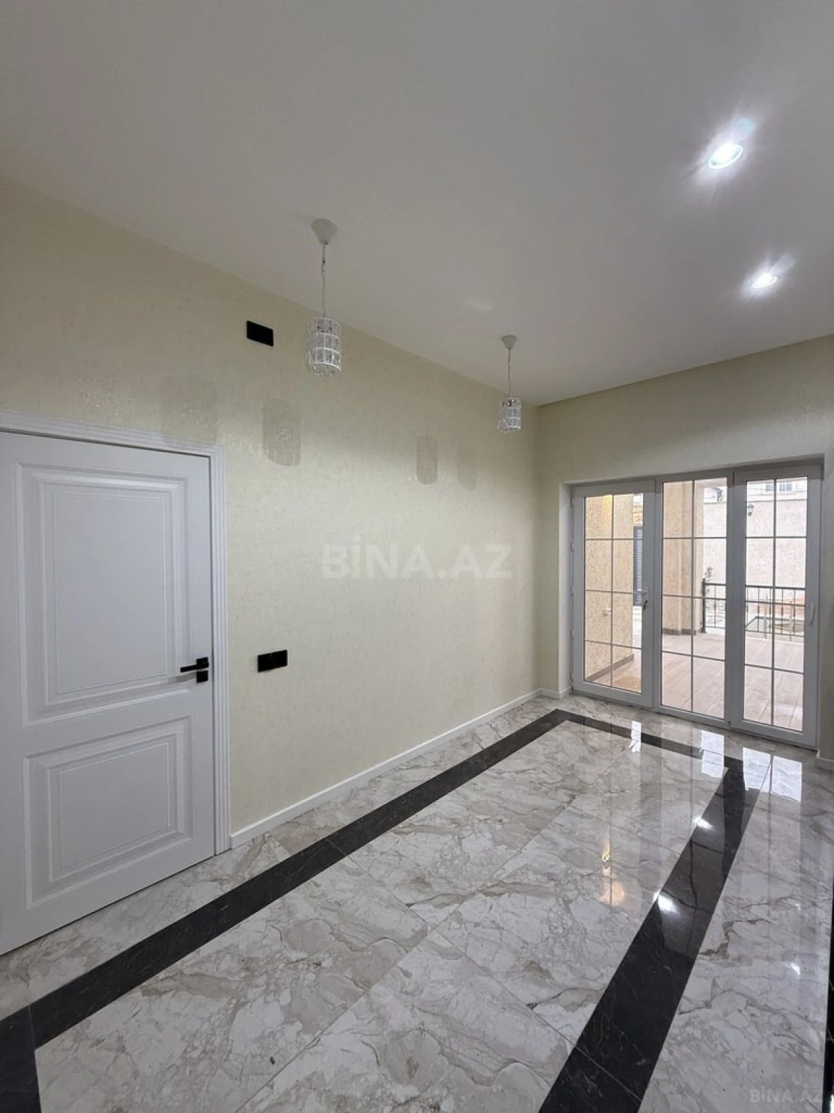 Satılır 4 otaqlı həyət evi 135 m²
