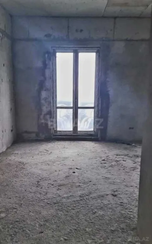 Satılır 3 otaqlı mənzil 175 m²
