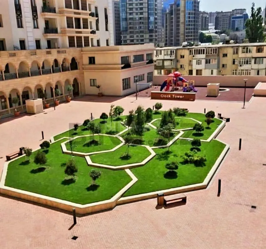 Satılır 3 otaqlı mənzil 175 m²