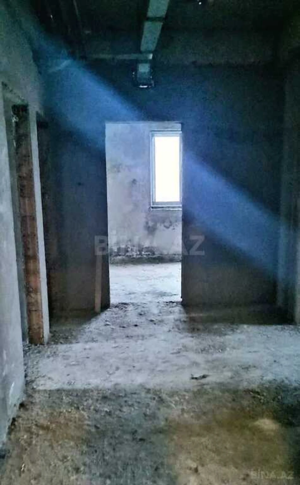 Satılır 3 otaqlı mənzil 175 m²