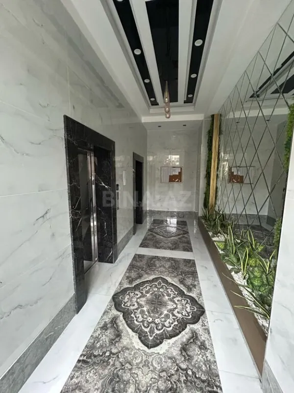 Satılır 3 otaqlı mənzil 140 m²