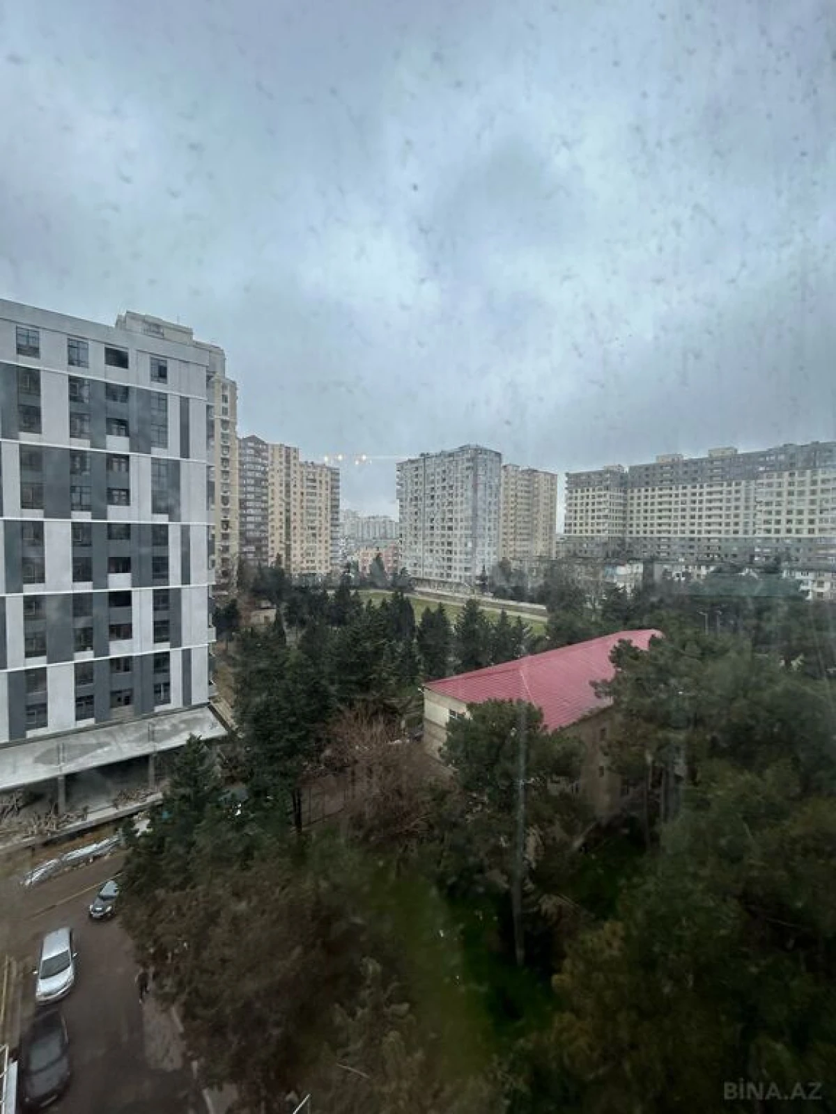 Satılır 3 otaqlı mənzil 140 m²