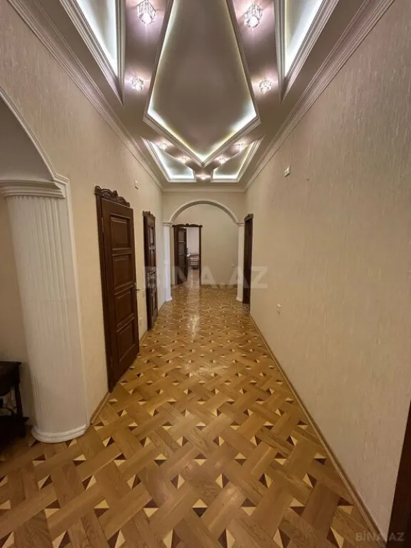 Satılır 3 otaqlı mənzil 140 m²