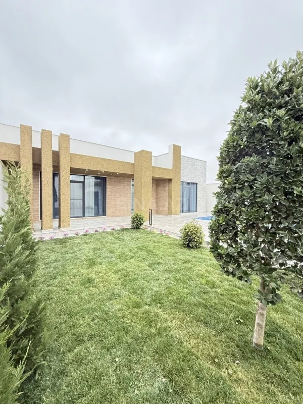 Satılır 5 otaqlı həyət evi 220 m²
