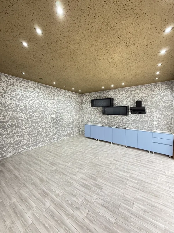 Satılır 5 otaqlı həyət evi 220 m²