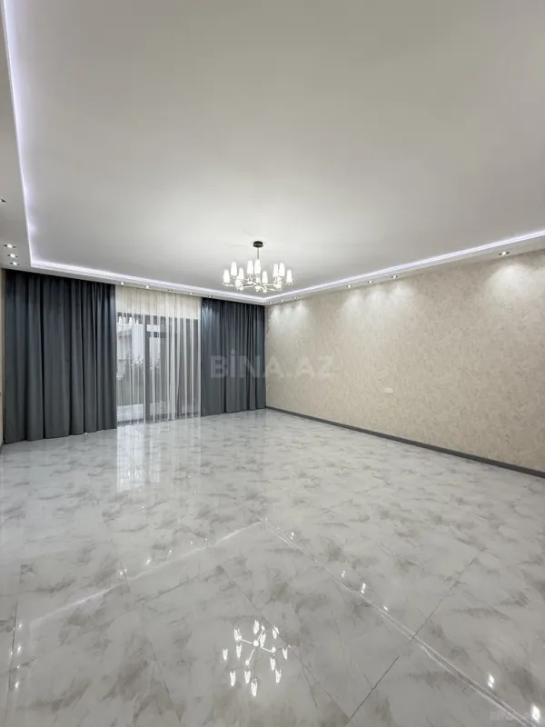Satılır 5 otaqlı həyət evi 220 m²