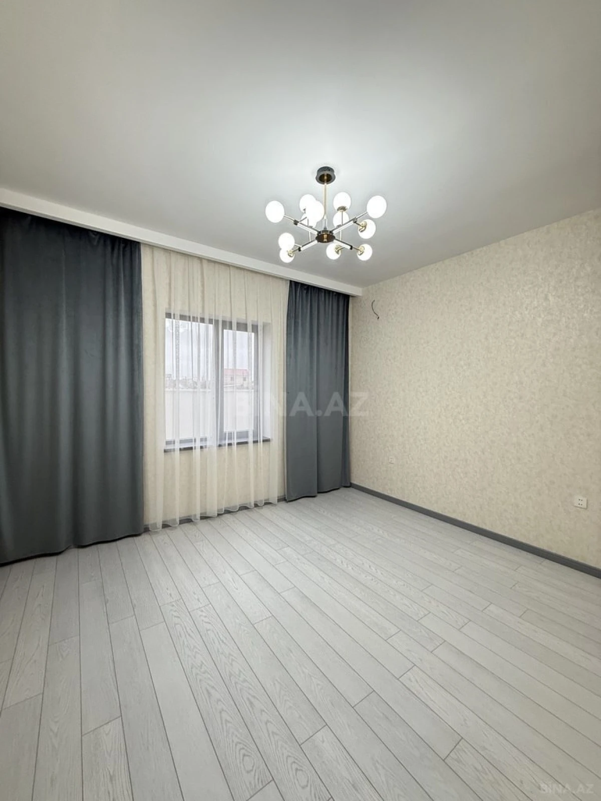 Satılır 5 otaqlı həyət evi 220 m²