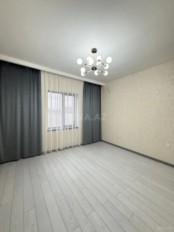 Satılır 5 otaqlı həyət evi 220 m²