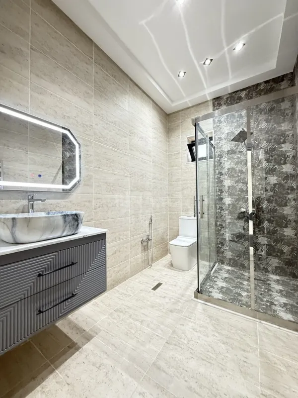 Satılır 5 otaqlı həyət evi 220 m²