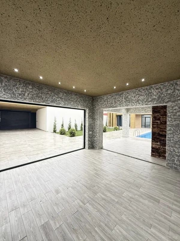 Satılır 5 otaqlı həyət evi 220 m²