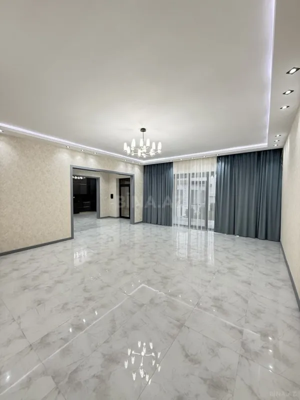 Satılır 5 otaqlı həyət evi 220 m²