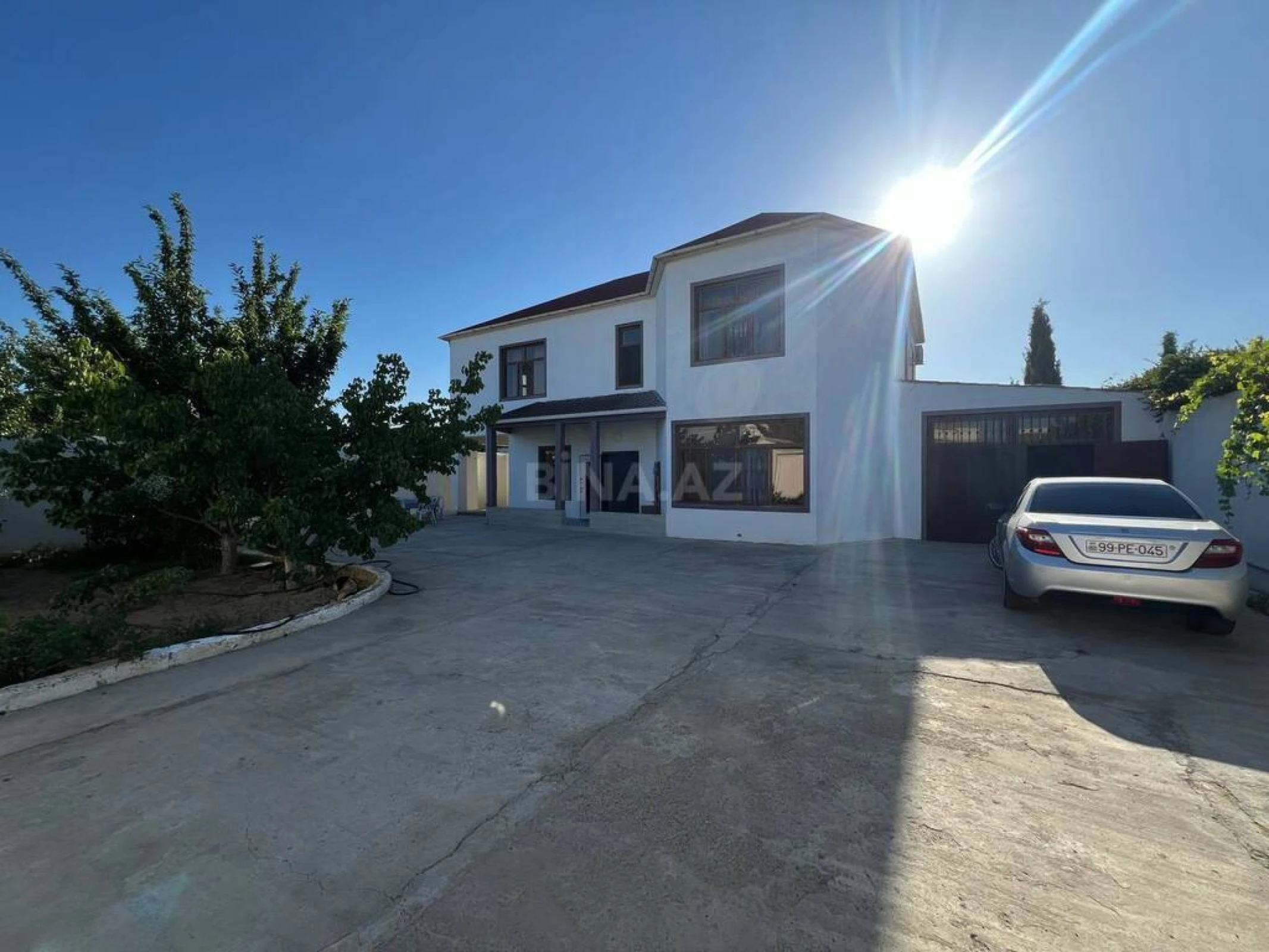 Satılır 6 otaqlı həyət evi 250 m²