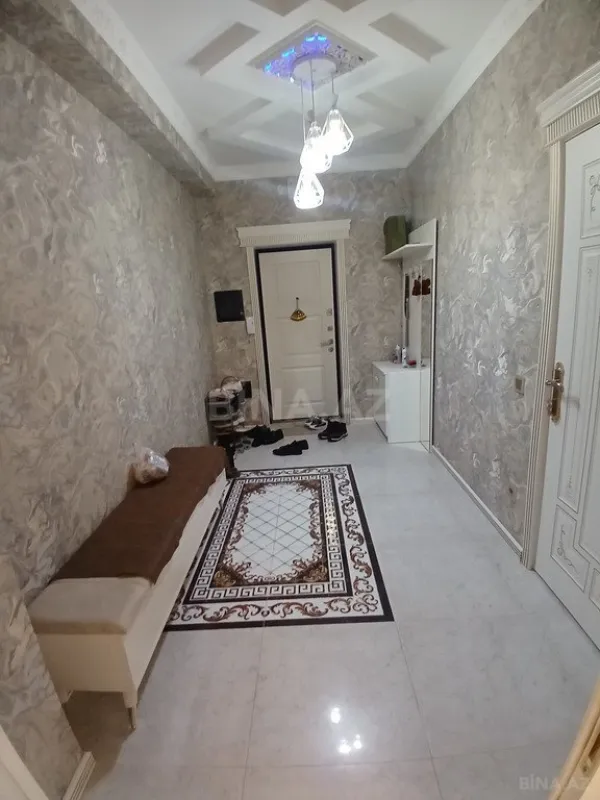 Satılır 3 otaqlı mənzil 100 m²