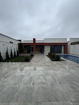 Satılır 4 otaqlı həyət evi 200 m²