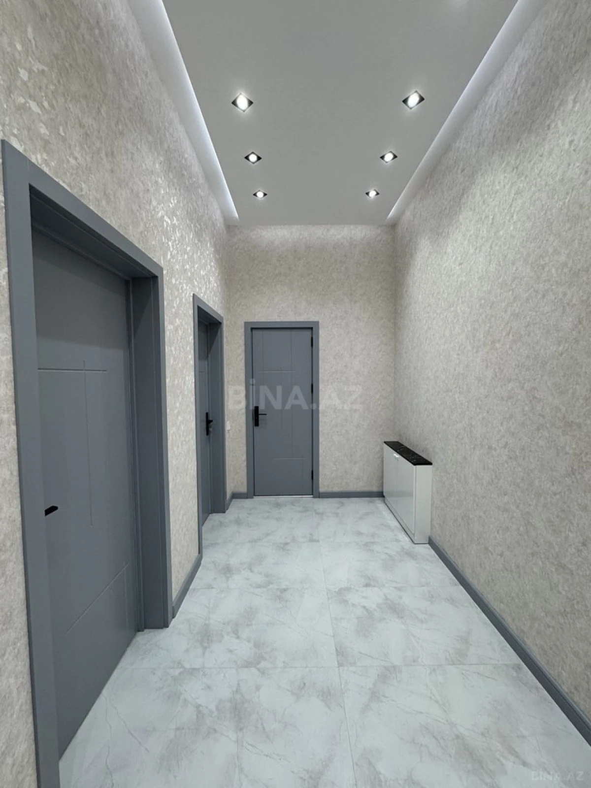 Satılır 4 otaqlı həyət evi 200 m²