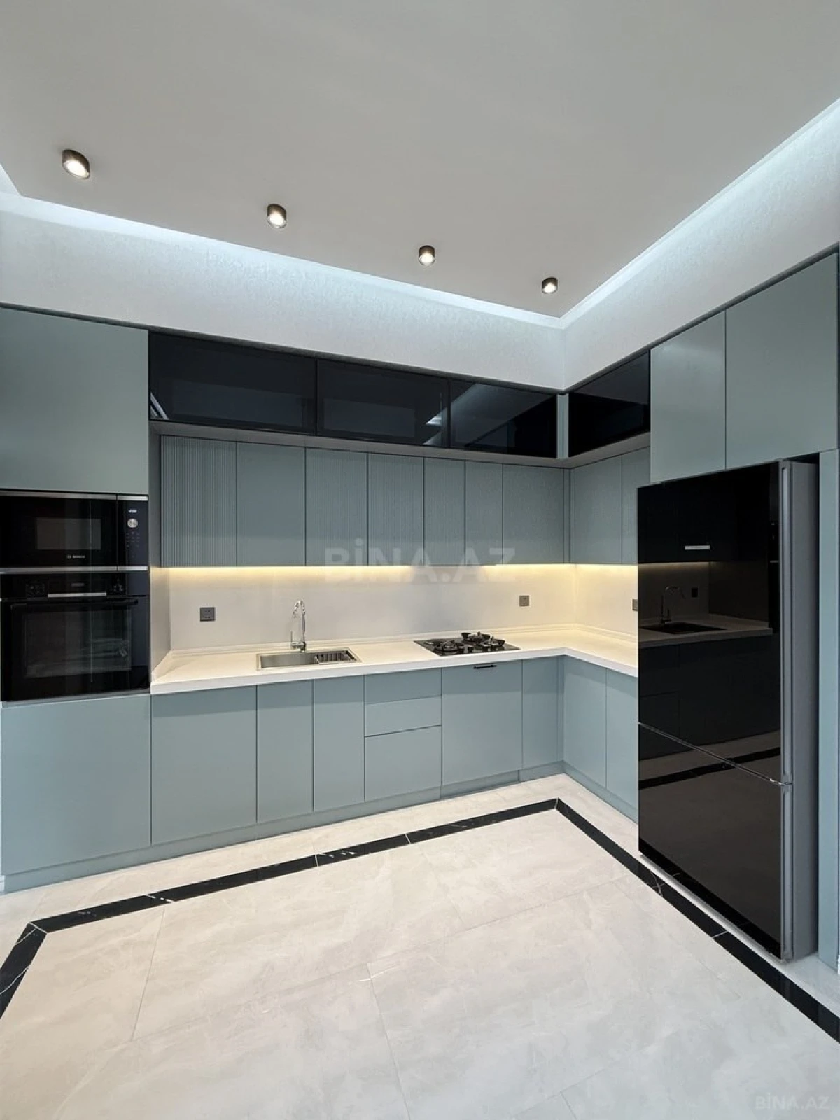 Satılır 5 otaqlı həyət evi 210 m²