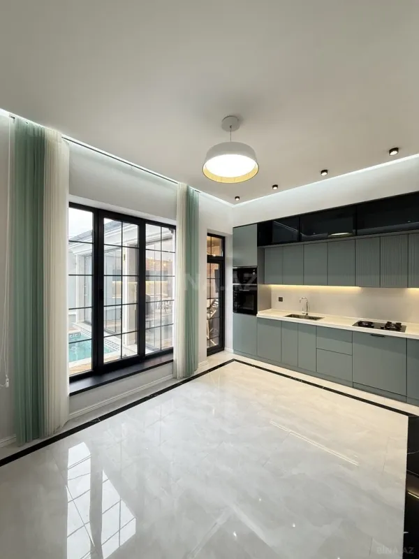 Satılır 5 otaqlı həyət evi 210 m²