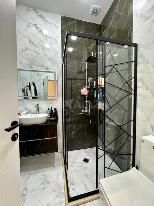 Satılır 4 otaqlı həyət evi 180 m²