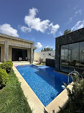 Satılır 4 otaqlı həyət evi 180 m²