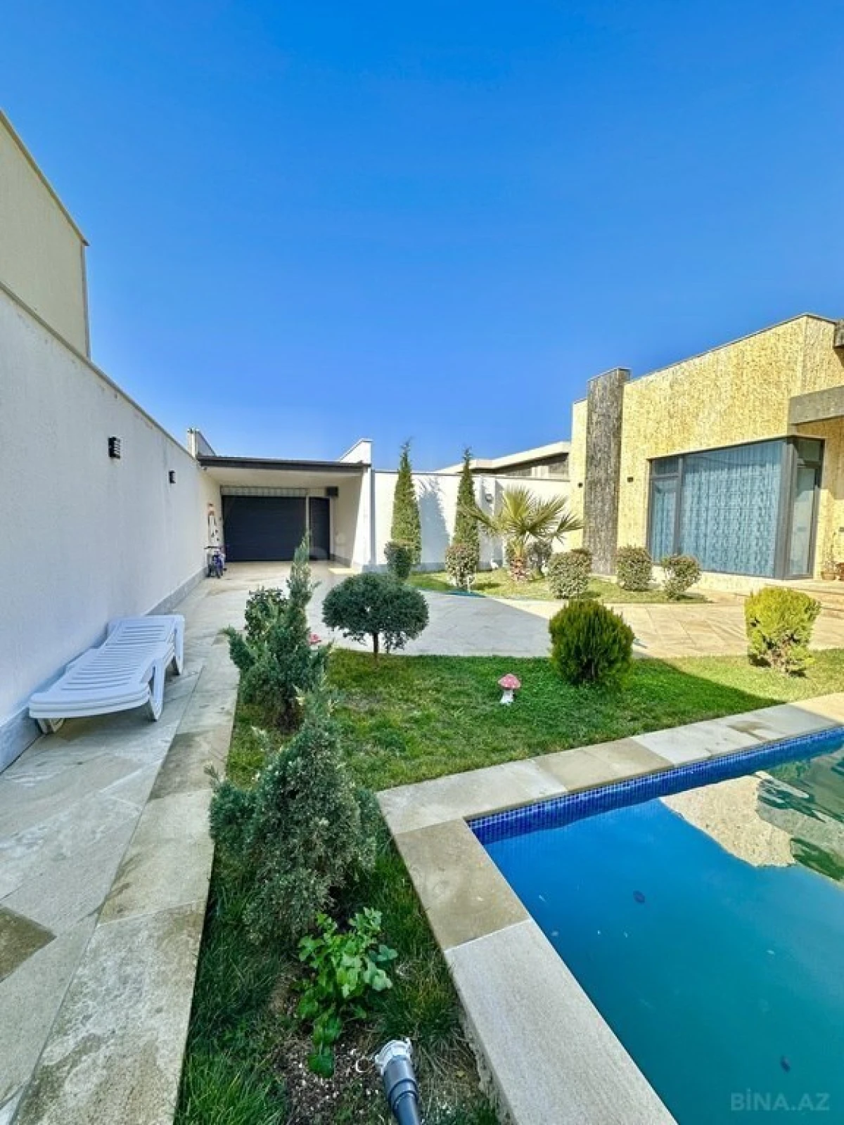 Satılır 4 otaqlı həyət evi 180 m²