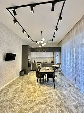 Satılır 4 otaqlı həyət evi 180 m²