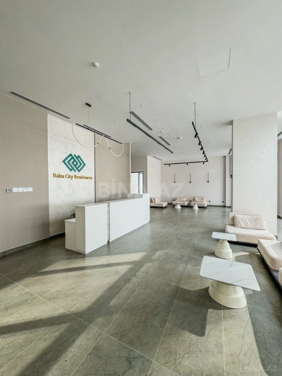 Satılır 2 otaqlı mənzil 120 m²