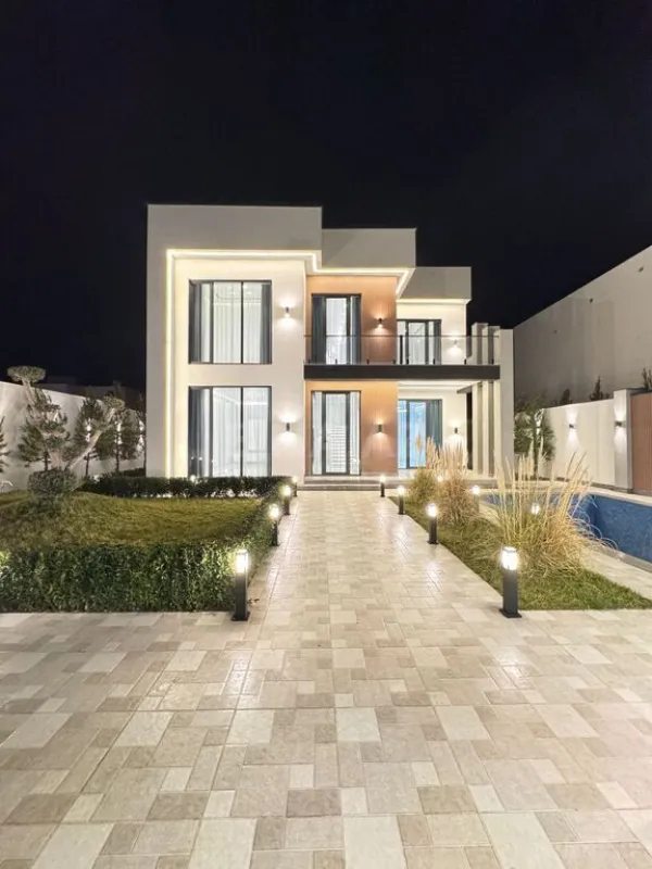 Satılır 5 otaqlı həyət evi 400 m²