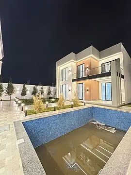 Satılır 5 otaqlı həyət evi 400 m²