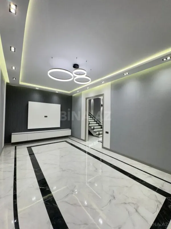Satılır 5 otaqlı həyət evi 400 m²