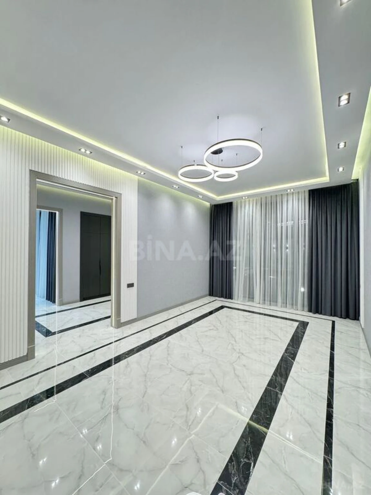 Satılır 5 otaqlı həyət evi 400 m²