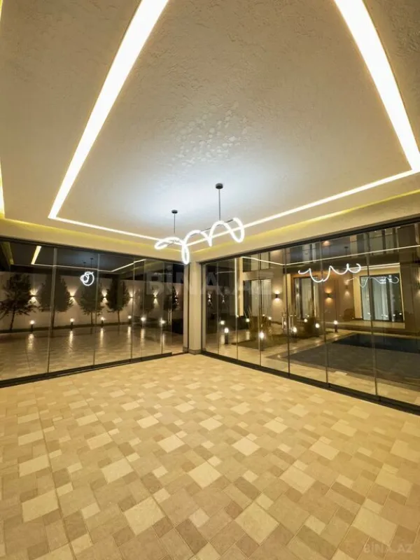 Satılır 5 otaqlı həyət evi 400 m²