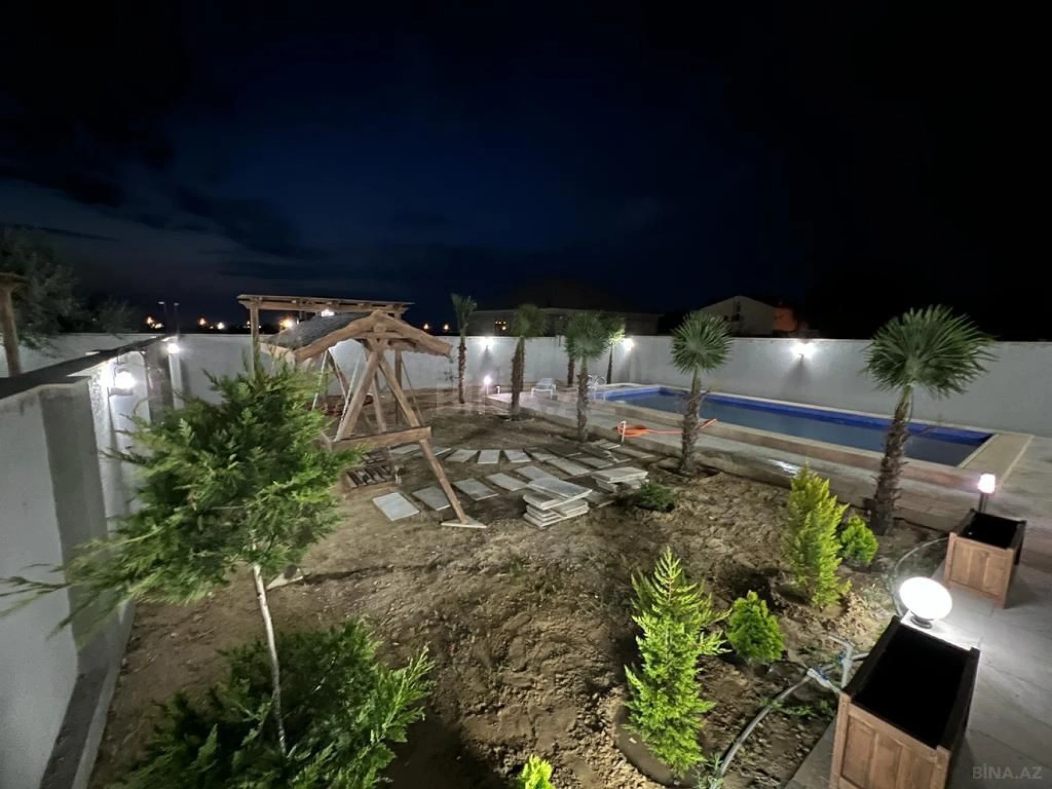 Kirayə verilir 4 otaqlı həyət evi 300 m²